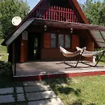 Reza Vendeghaz Hotel *