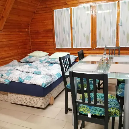 Reza Vendeghaz Hotel *