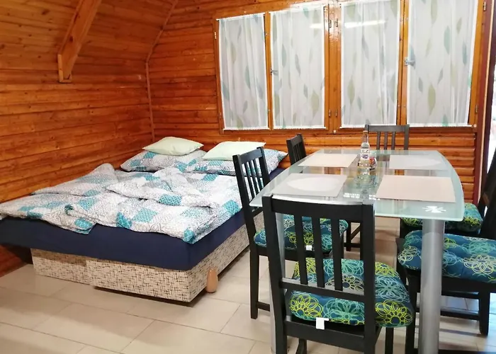 Reza Vendeghaz Hotel *